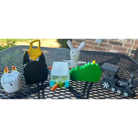 Random Lot of 6 Made For McDonald's Collectible Toys Plastic (2015-2019) READ - Picture 2 of 5